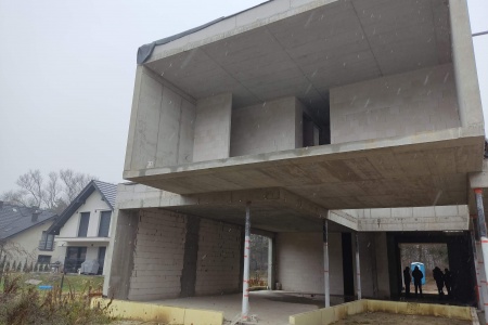 Dom jednorodzinny w Imielinie z basenem wewnętrznym